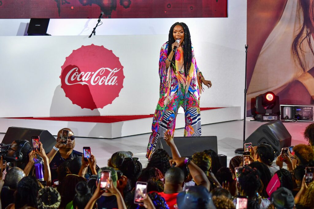 Brandy performing a medley of her hits at Coca-Cola’s stage during the 2019 Essence Festival._BSM Magazine
