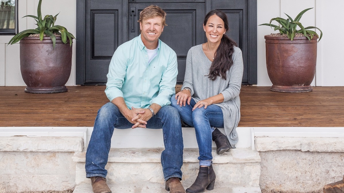 Chip and Joanna Gaines: From Strangers to #Goals