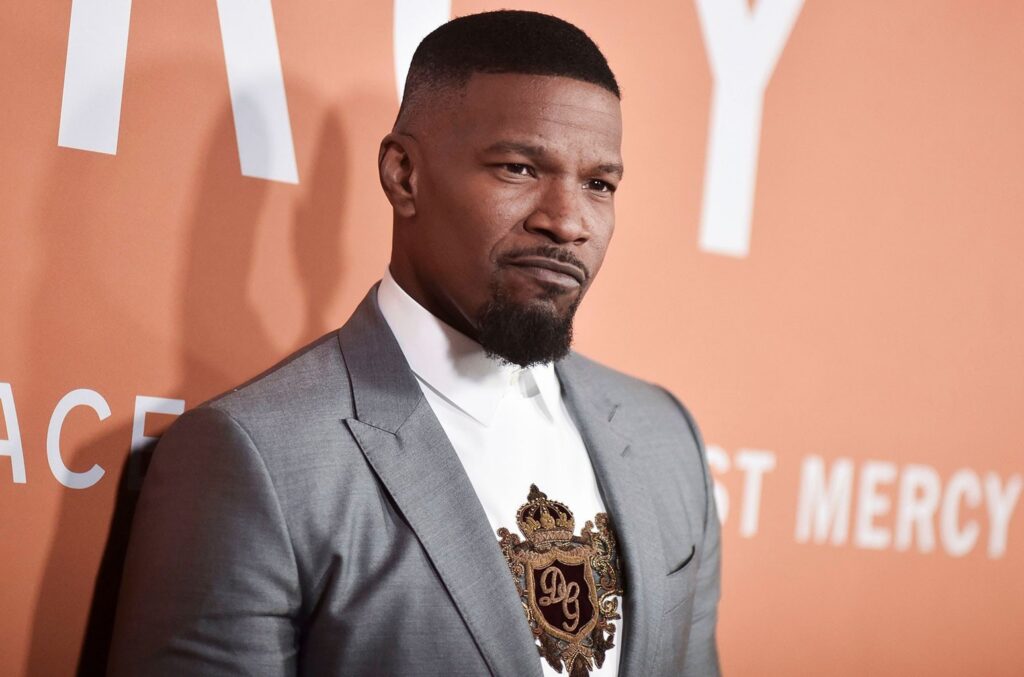 Jamie Foxx Jokes It's Literally His "Job" To Embarrass Daughter Corinne