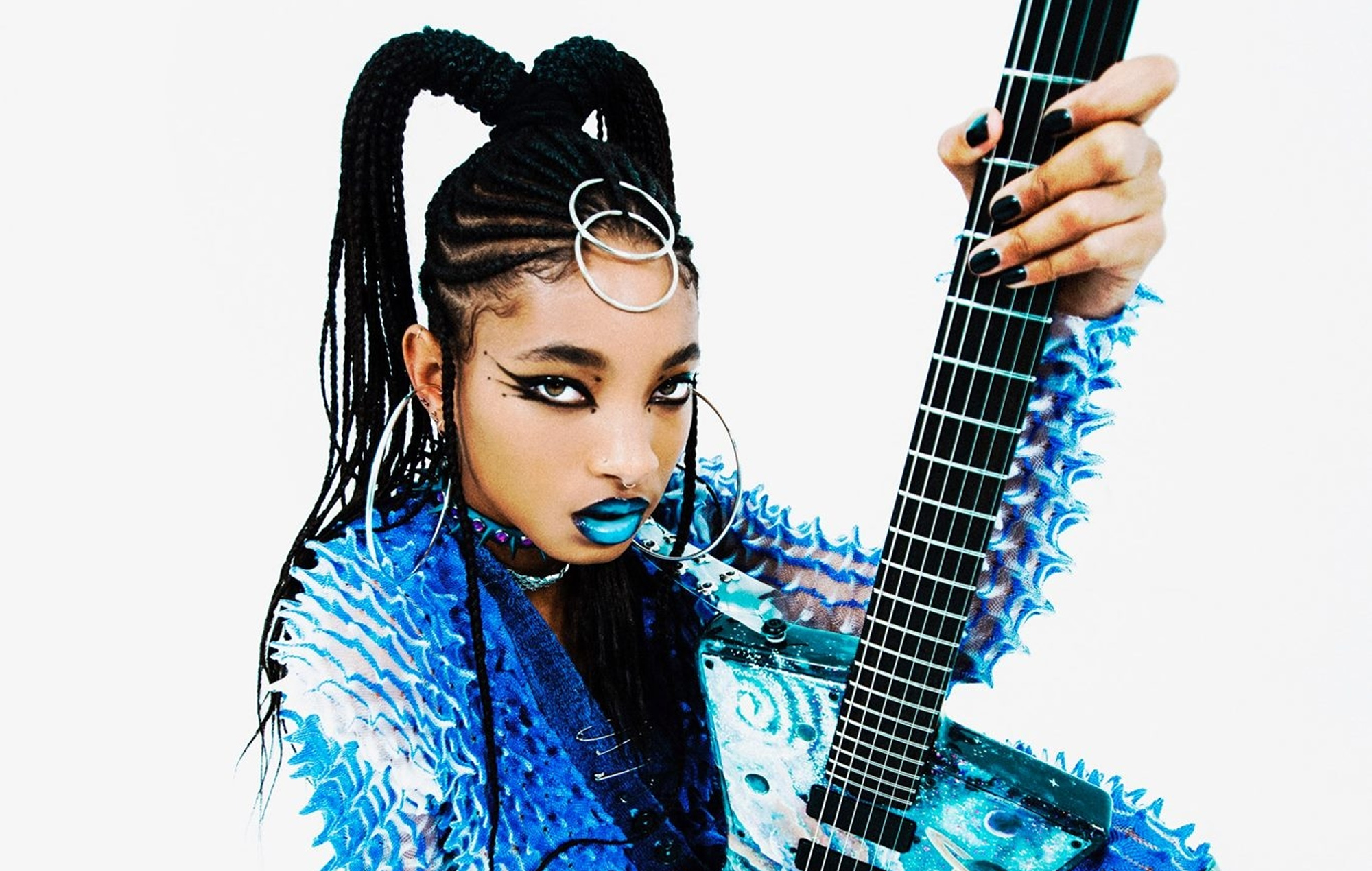Willow Smith Gives Shocking "Whip My Hair" Performance