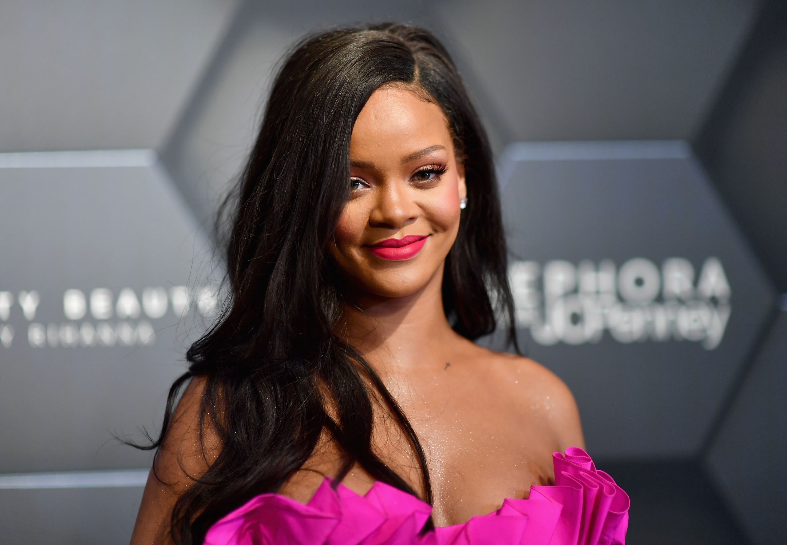 Rihanna Named a Billionaire 'richest female musician' by Forbes