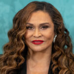 3 Reasons Tina Knowles is the Mom We Need on Social Media