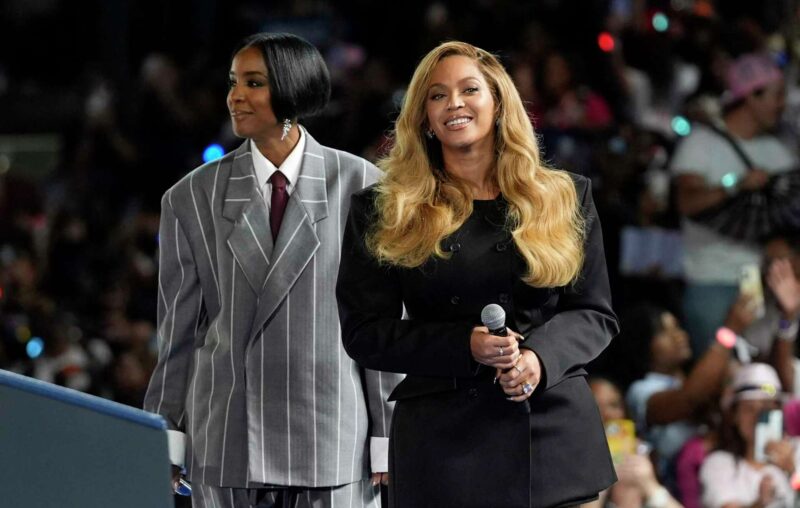 Kelly Rowland With Beyoncé Gives Rousing Speech To Thunderous Applause at Houston Campaign Rally